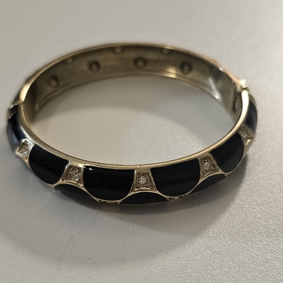 Vintage Gold Tone Enamel & Rhinestone Cuff Clamper Bracelet. - Picture 8 of 8